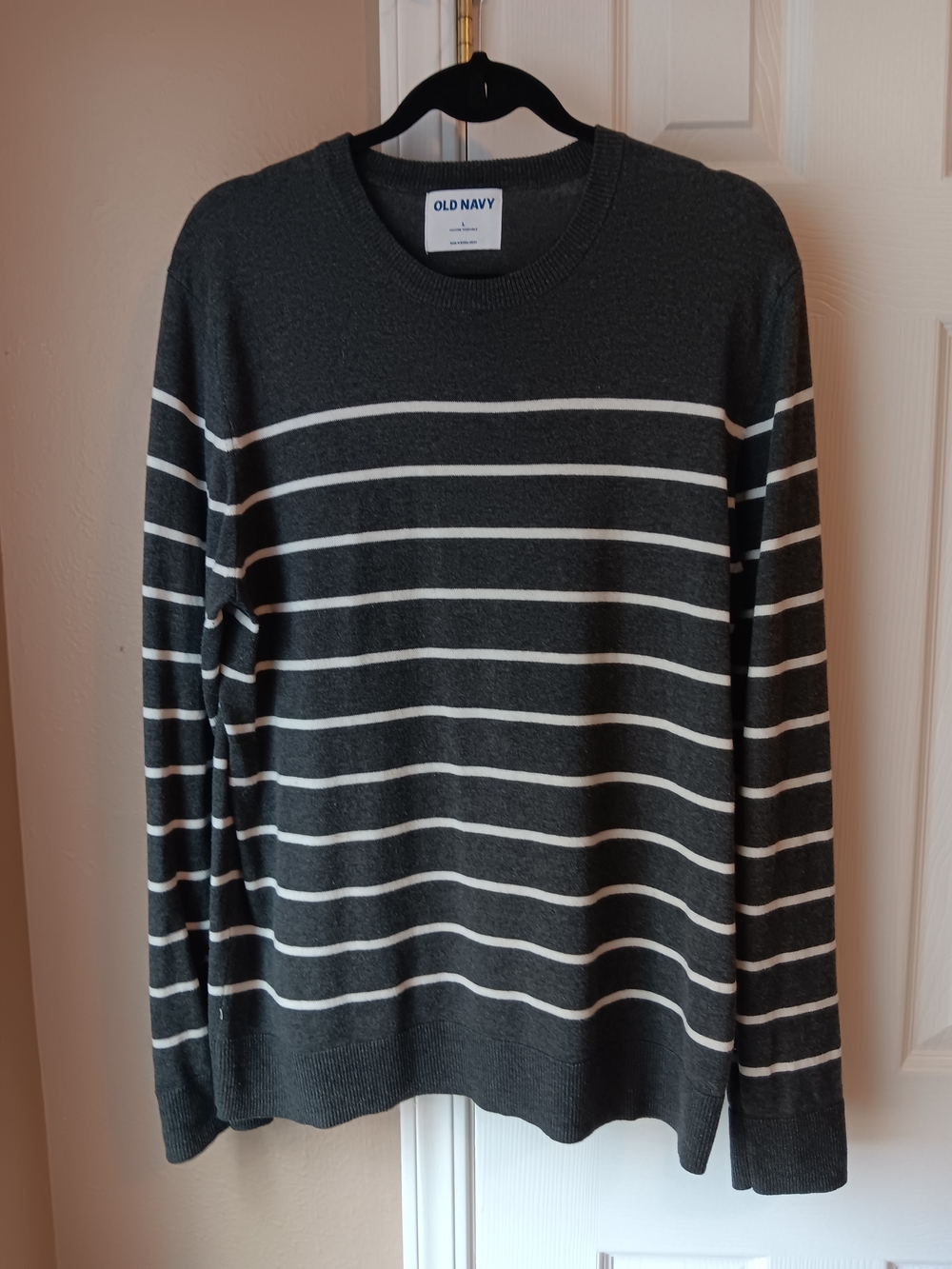 Old Navy Men’s Dark Gray and White Striped Crewneck Sweater